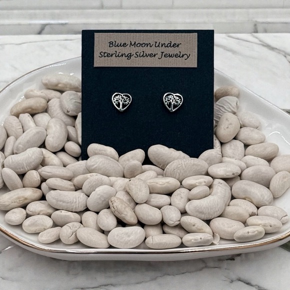 925 Sterling Silver Heart Shaped Tree of Life Stud Earrings! NEW! - Picture 2 of 3
